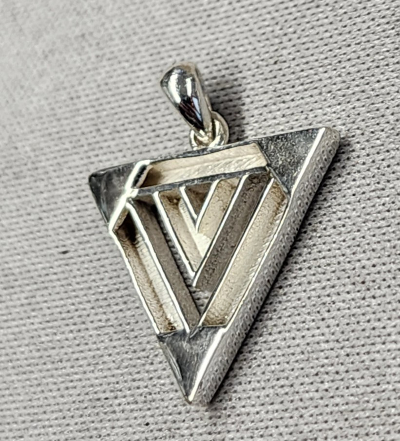 A1 Silver Hub Sterling Silver 2.2g Double Triangle Pendant 24mm