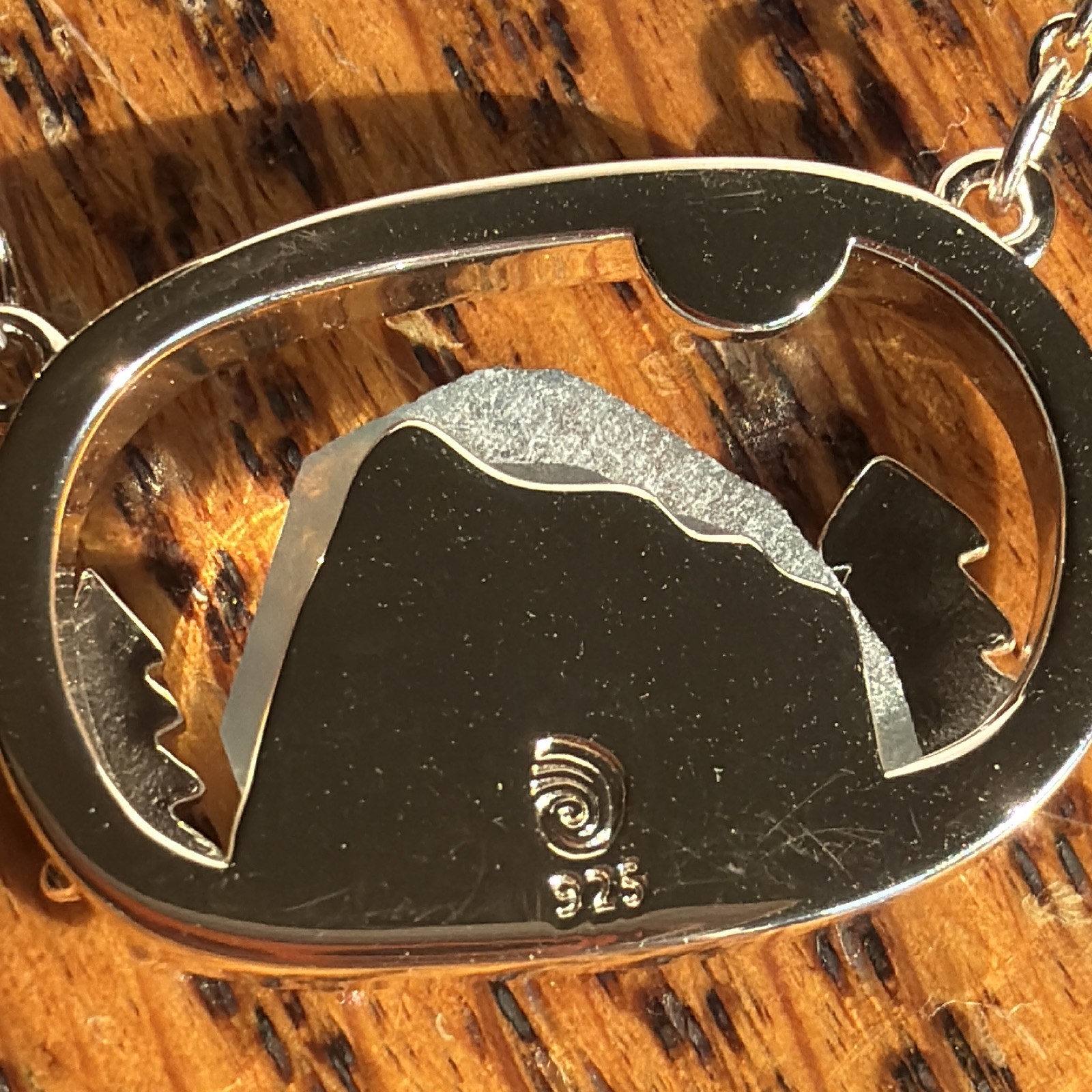 925 Sterling Silver Nature Scene Oval Charm Pendant Necklace, stamped 925
