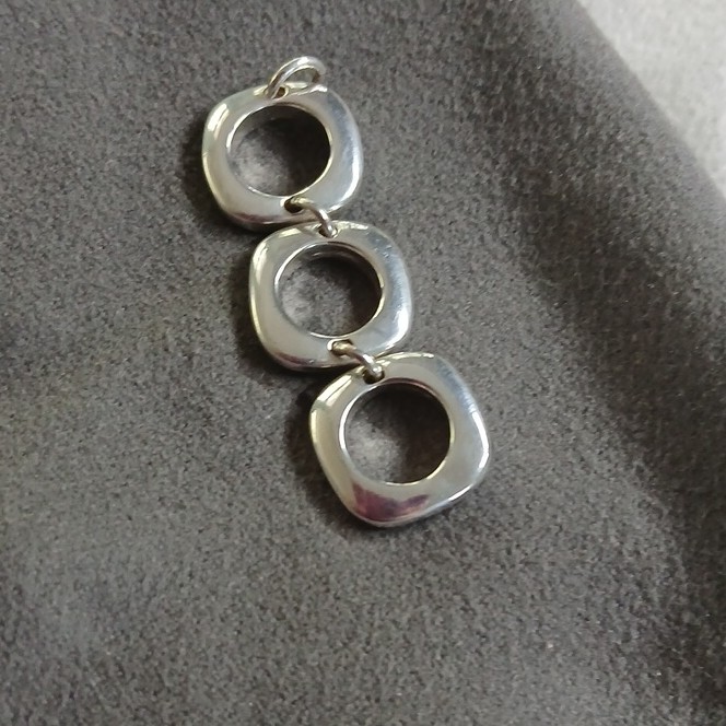 Sterling Silver 925 Asymmetrical Three-Link Open Cushion Square Pendant