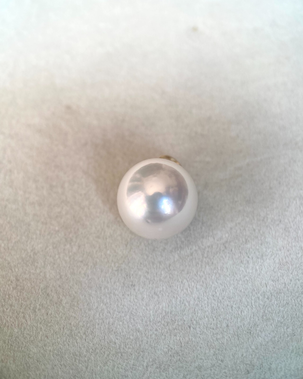 £500 Solid 18K Gold_Large Premium 13.3mm Crystal White Freshwater Pearl Pendant