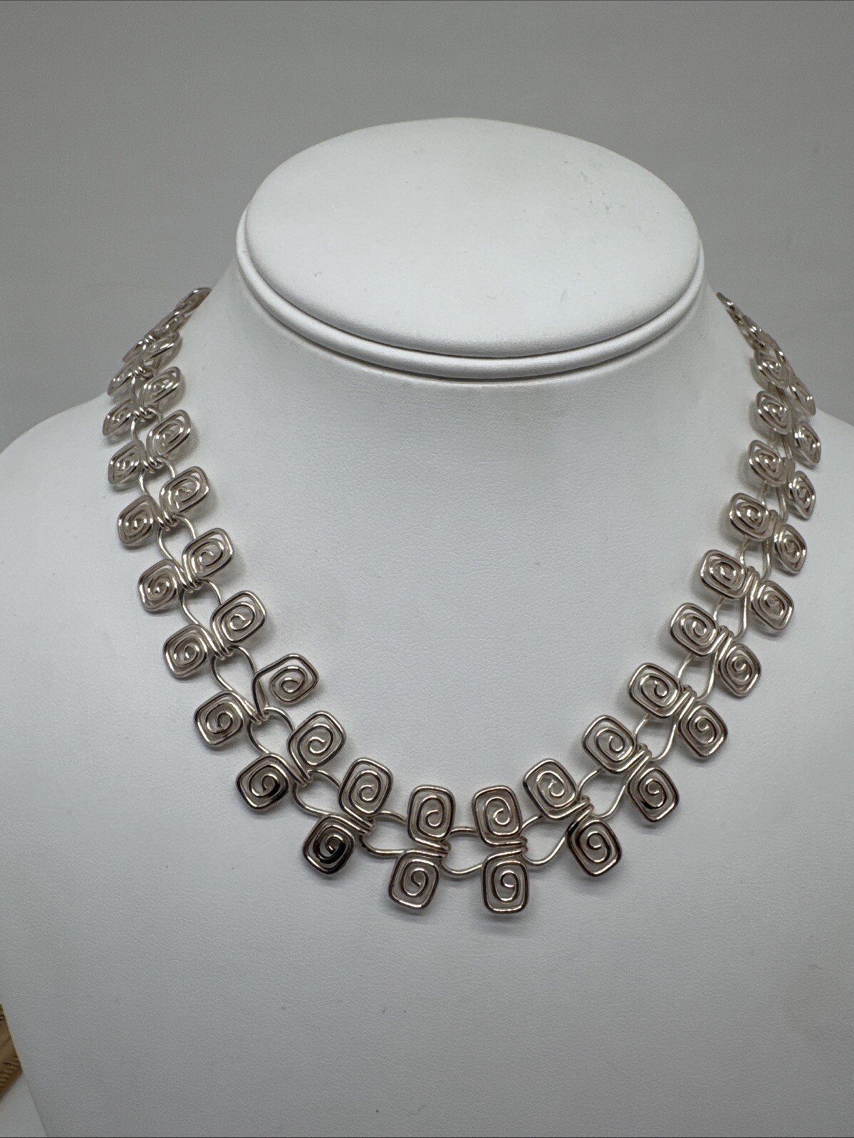 Taxco C-11 Mexico Sterling Silver Swirl Collar Necklace Wire Wrap Detail 16.5 In