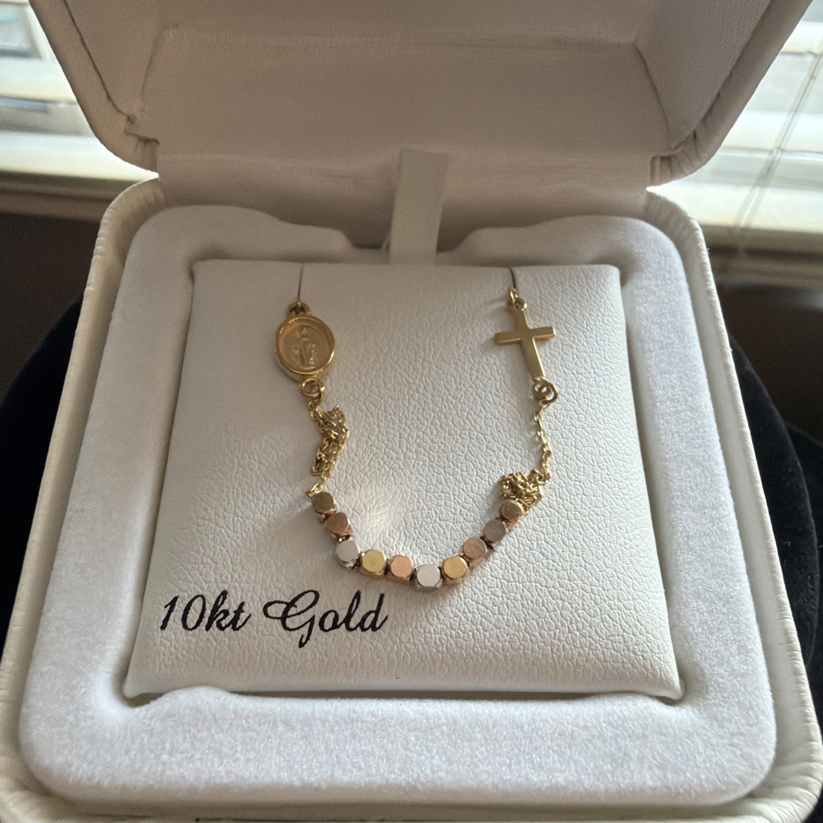 10k Gold Rosary Necklace w/ Medallion Cross Beads Spiritual Jewelry Elegant 17”