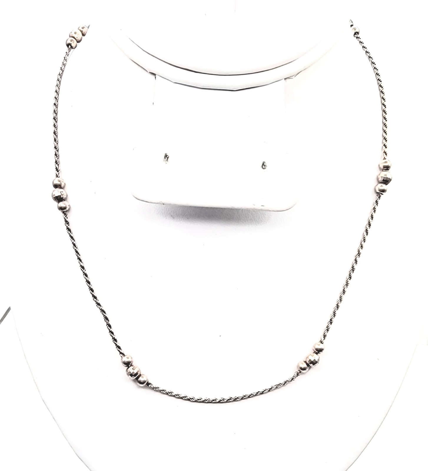 Sterling Silver Faceted & Polished Bead Station Necklace 20″ Textured Rope Chain