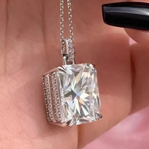 3.20Ct Radiant-Cut Lab Grown Diamond Solitaire Necklace Pendant 14k White Gold