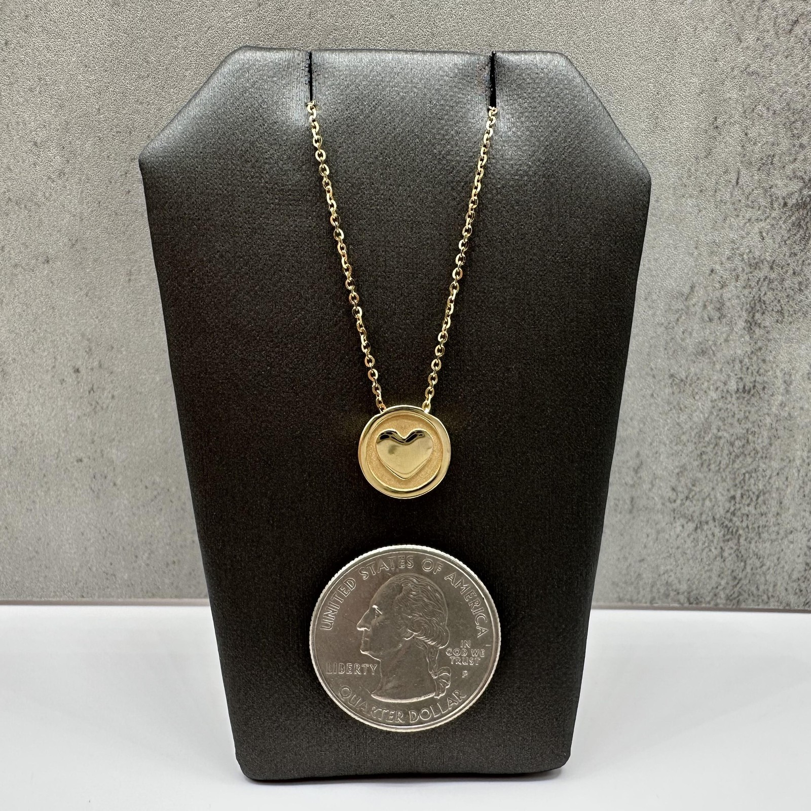 Heart Disc Necklace 14kt Yellow Gold Adjustable 17 18in New