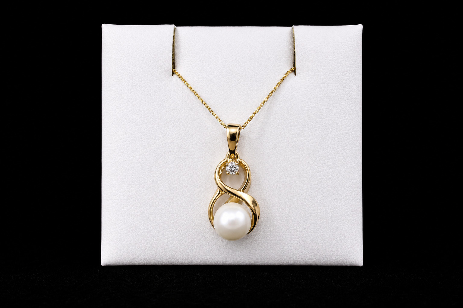 14kt Yellow Gold Pearl and Diamond Pendant