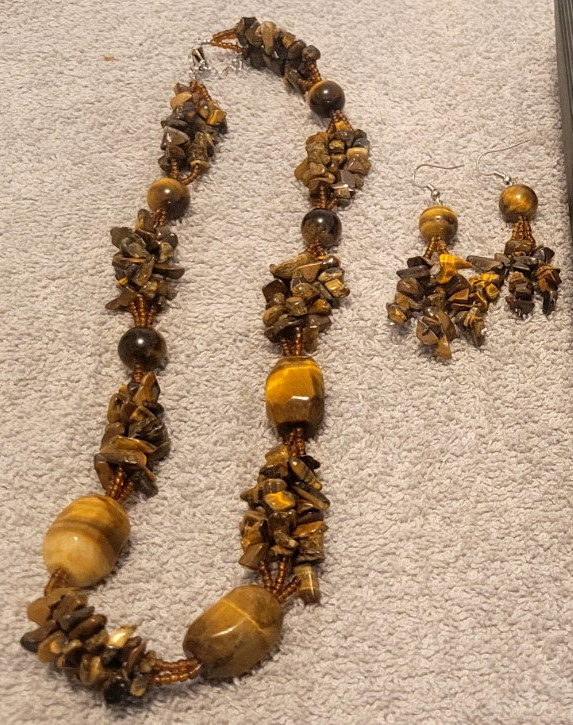 Tiger’s Eye, 21″ Necklace and Earring Set – Beautiful!!!