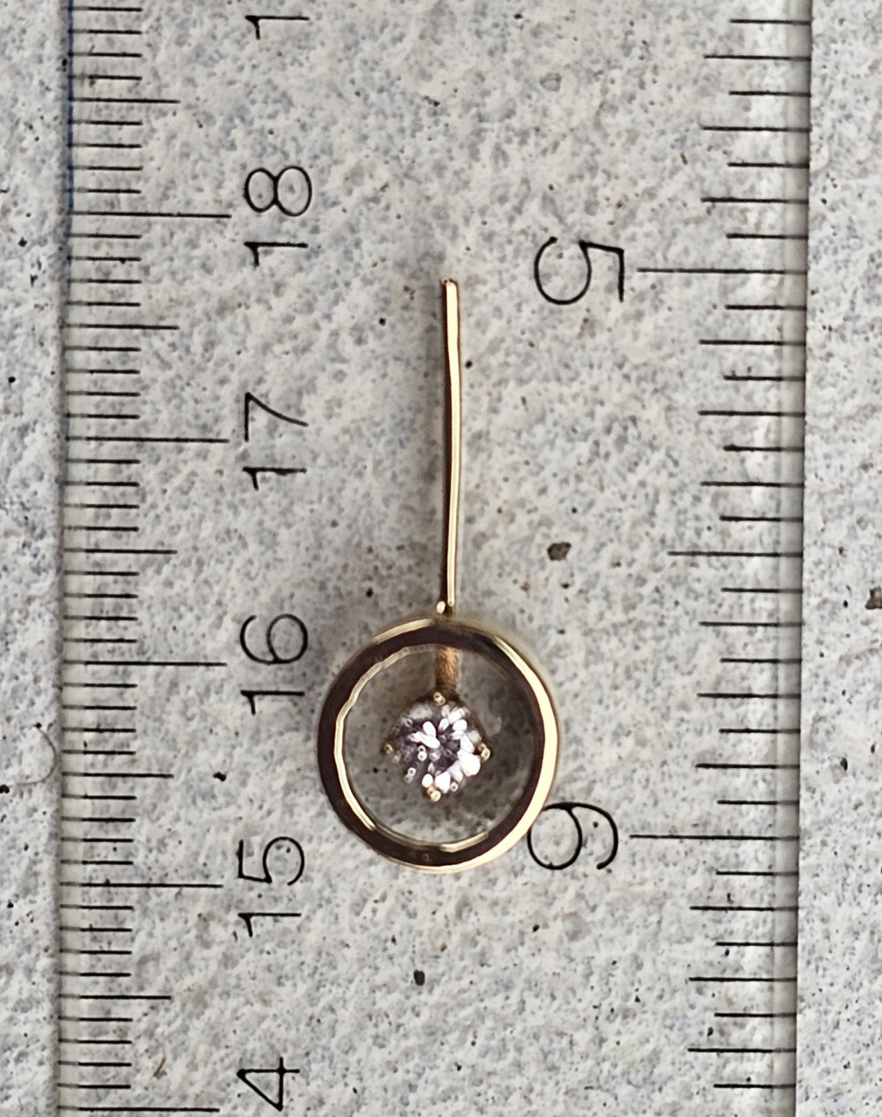 Vintage 0.20 ct round brilliant cut diamond pendant, charm 14k yellow gold 1.9 g