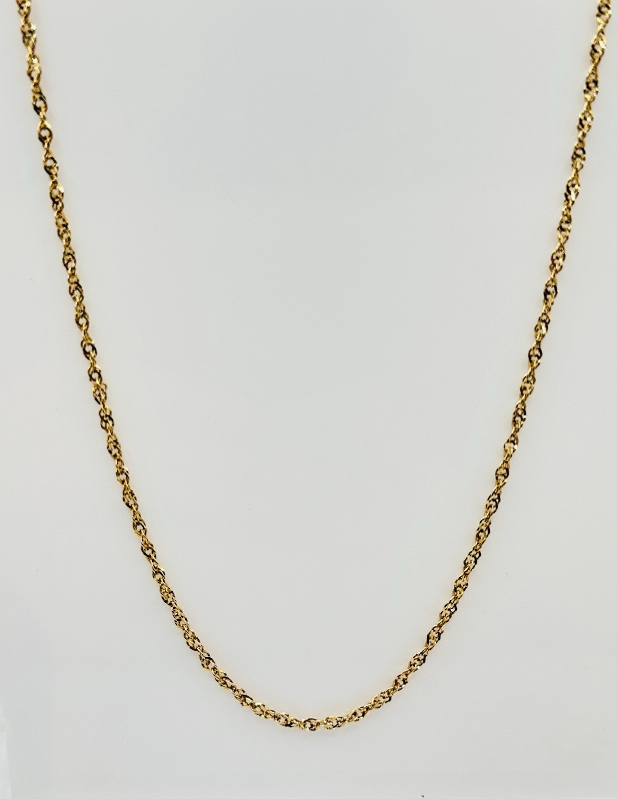 2.2mm Singapore Rope 18” Chain Necklace 14k Italy Yellow Gold 3.4 Grams
