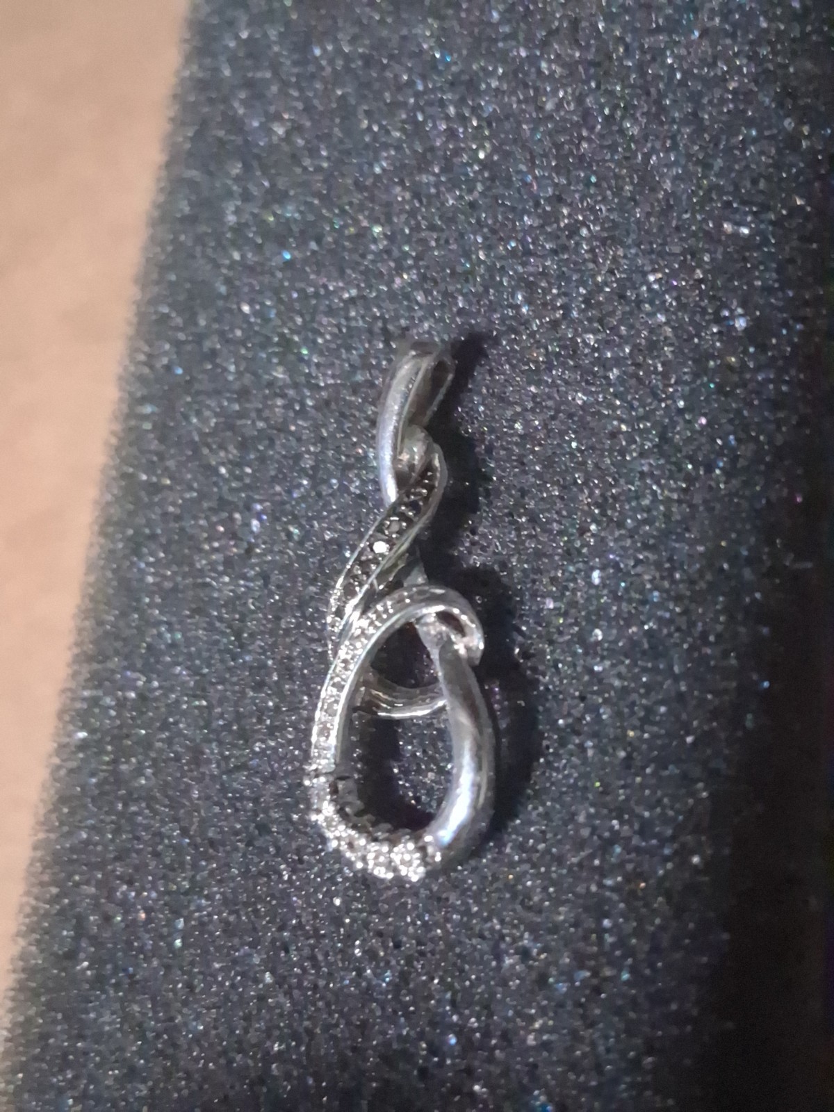SILVER 925 black and white diamond chip pendant
