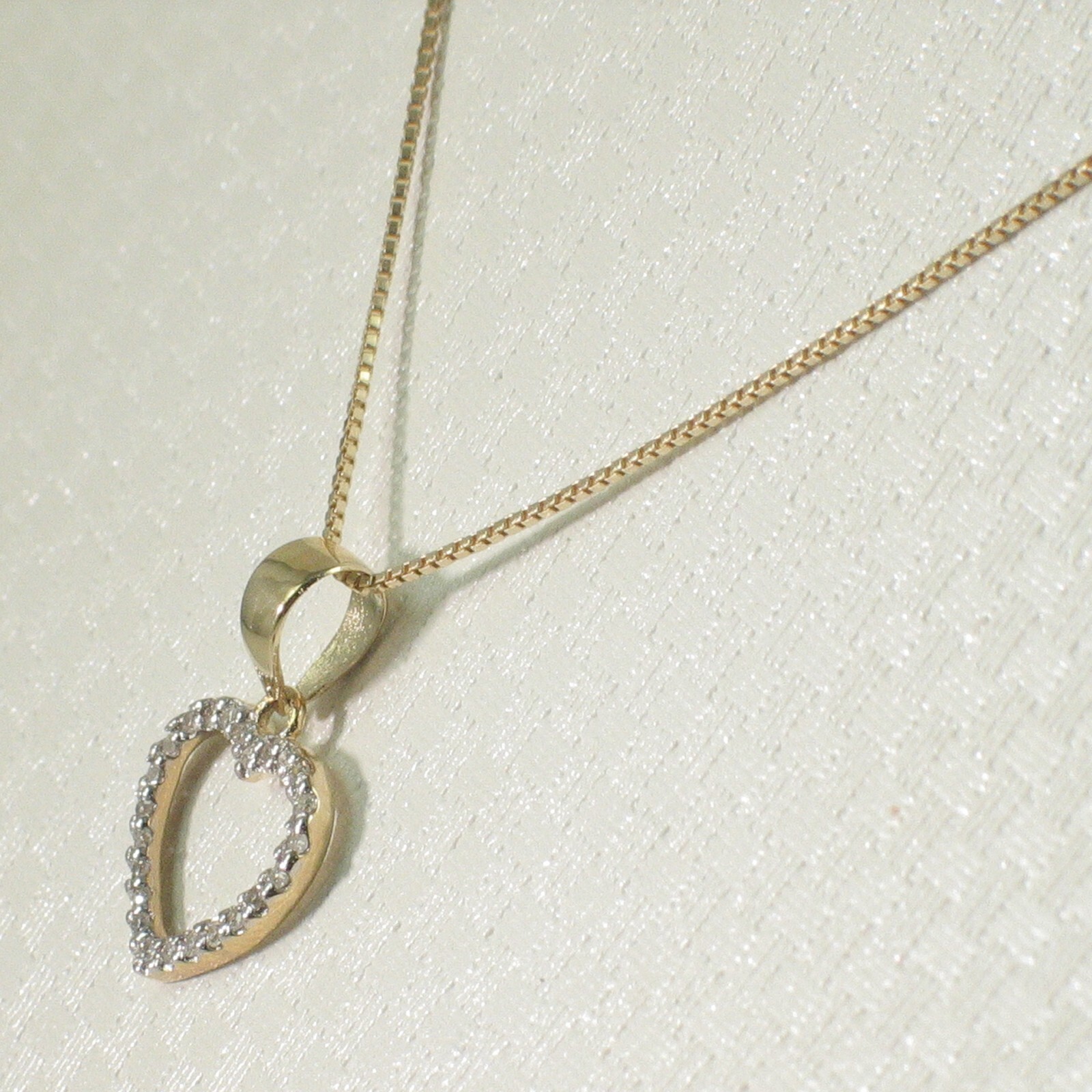 Beautiful & Love Heart 14kt Solid Yellow Gold Diamond Pendant Necklace