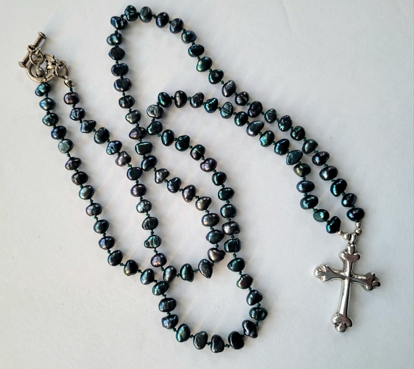 Freshwater Pearl Knotted Necklace Rosary Style 925 Sterling Silver Cross Peacock