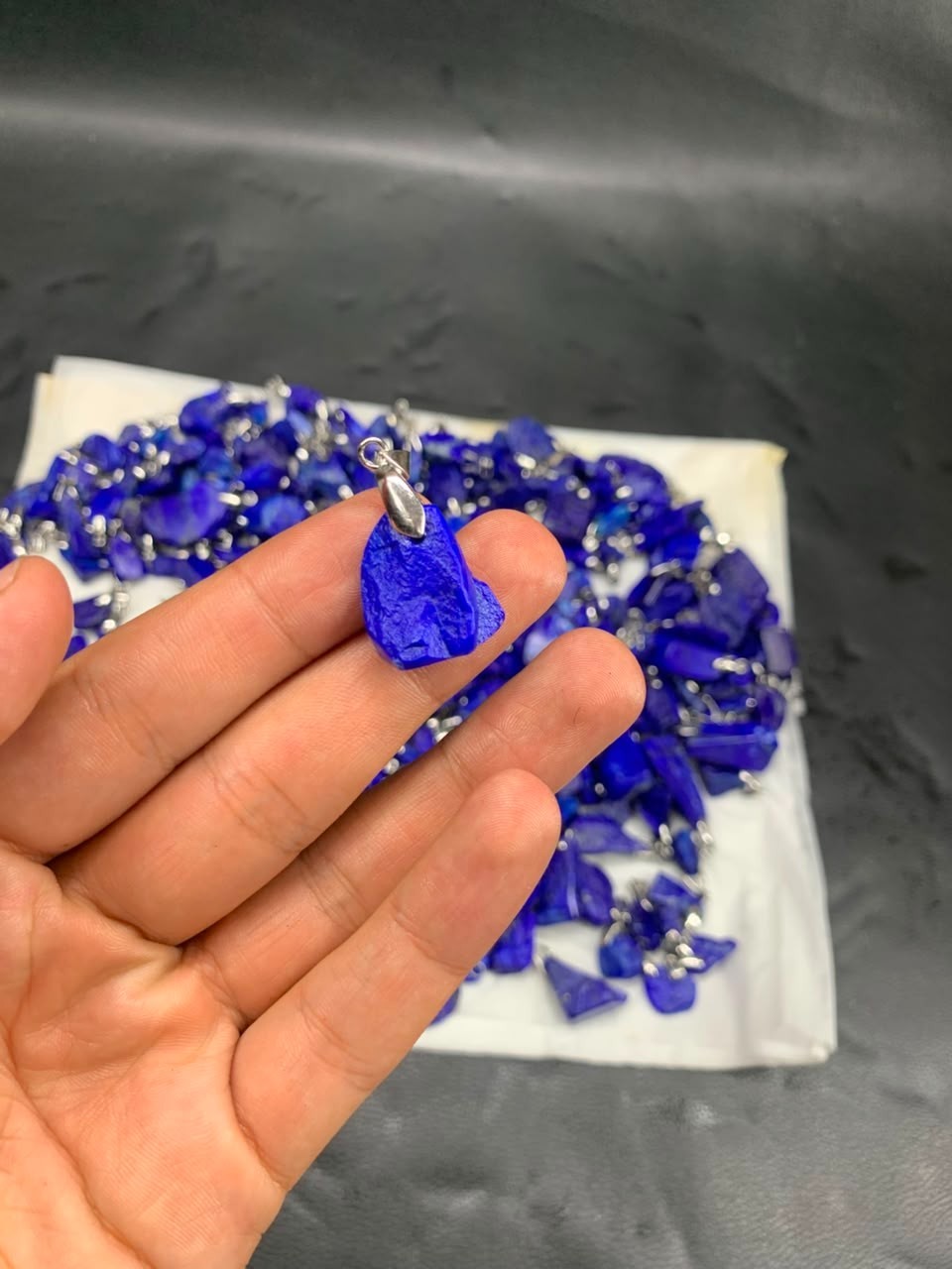 Top QualityNatural Raw Madani Blue Lapis Lazuli Necklace Pendants 200 picecs