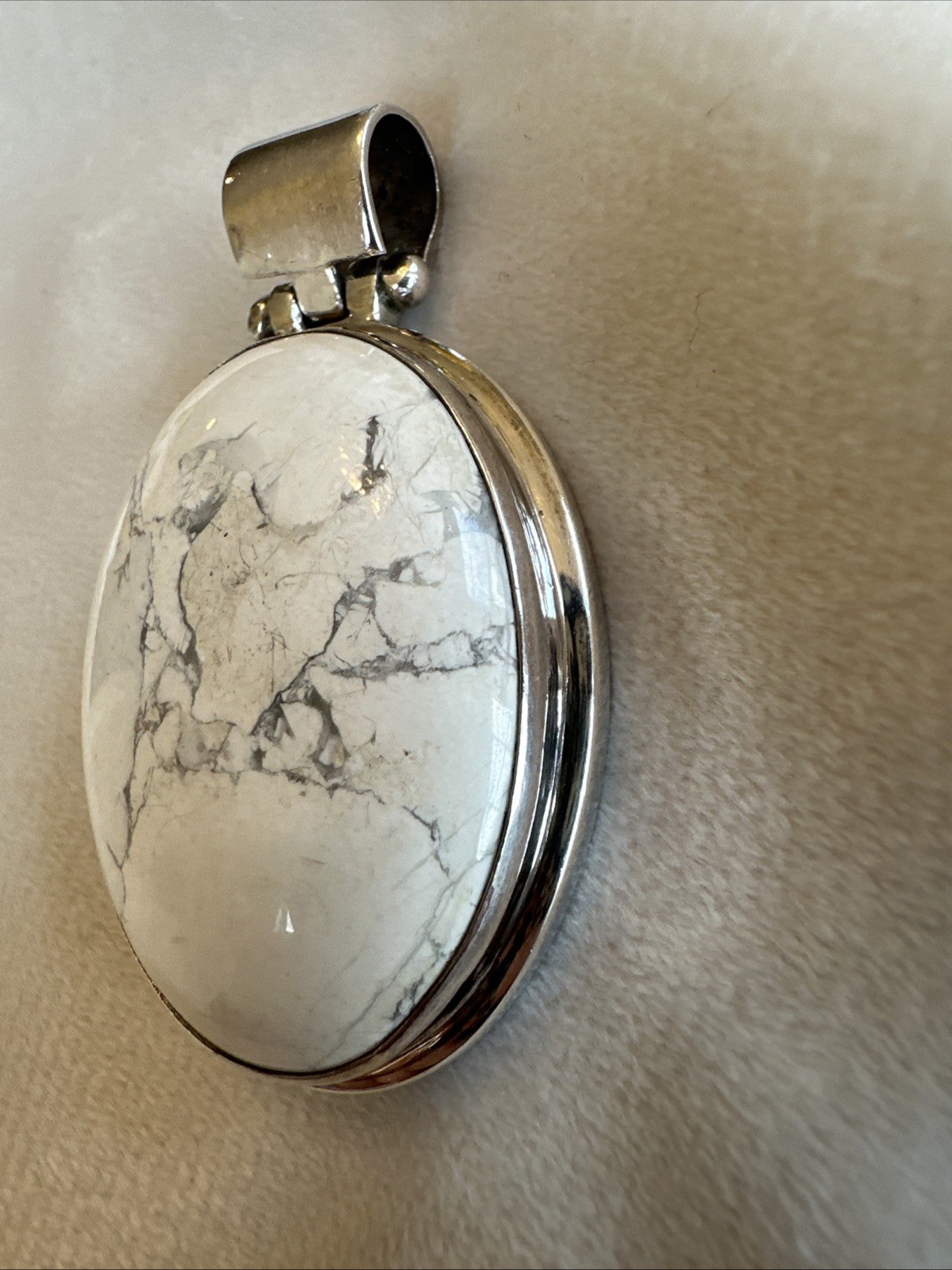 ExEx by Claudia Agudelo 925 Sterling Silver White Howlite Pendant 29g 2.25” Tall