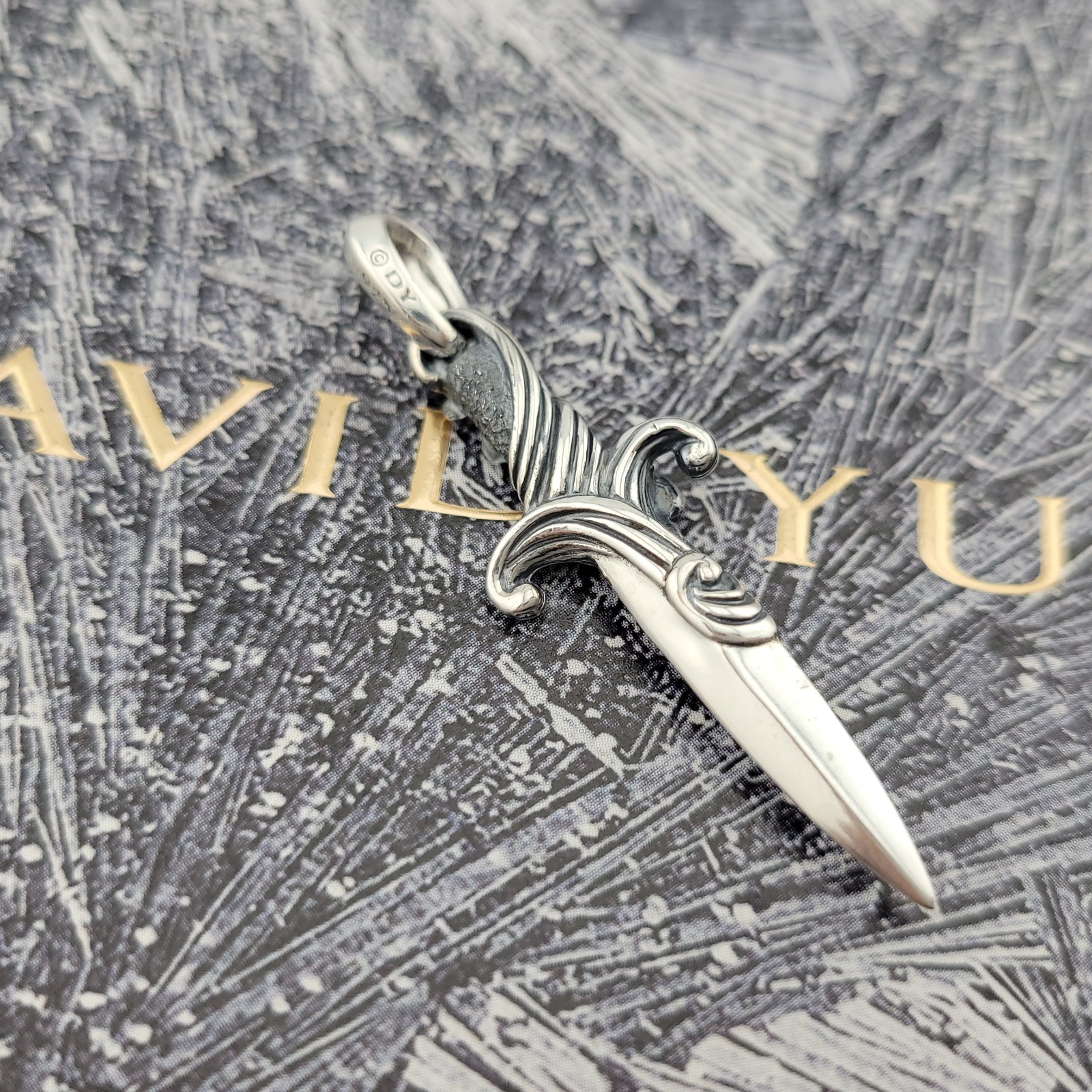 David Yurman 925 Sterling Silver Small 2″ Inch Waves Dagger Amulet Pendant