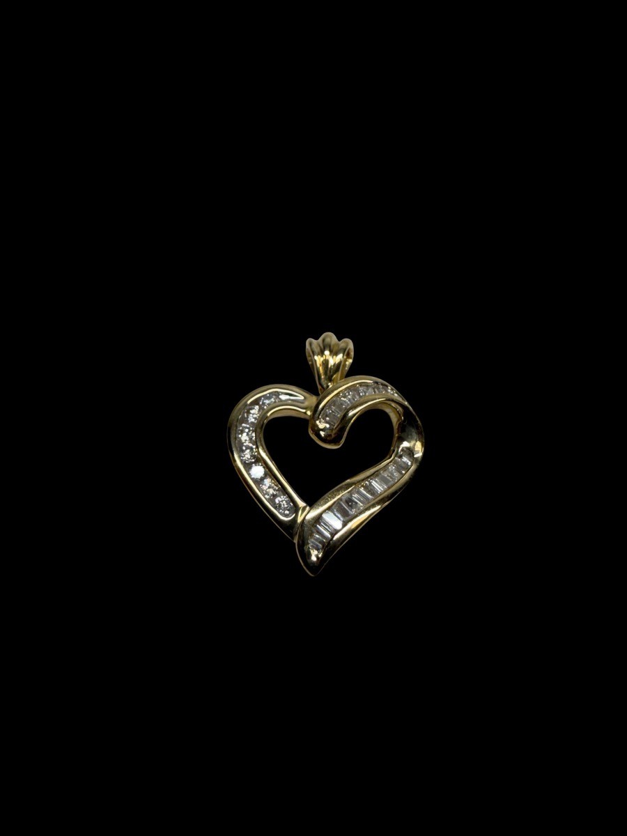 26 Diamonds .26 Carat T.W. 14K Yellow Gold 1.13dwt (MP3071714)