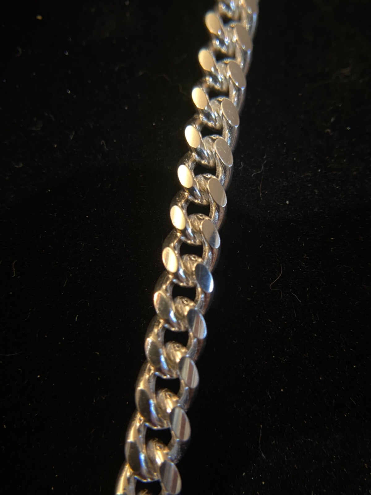 Italian Made, Substantial,Sterling Silver, Cuban Link Chain, 22 in, 55 grams!