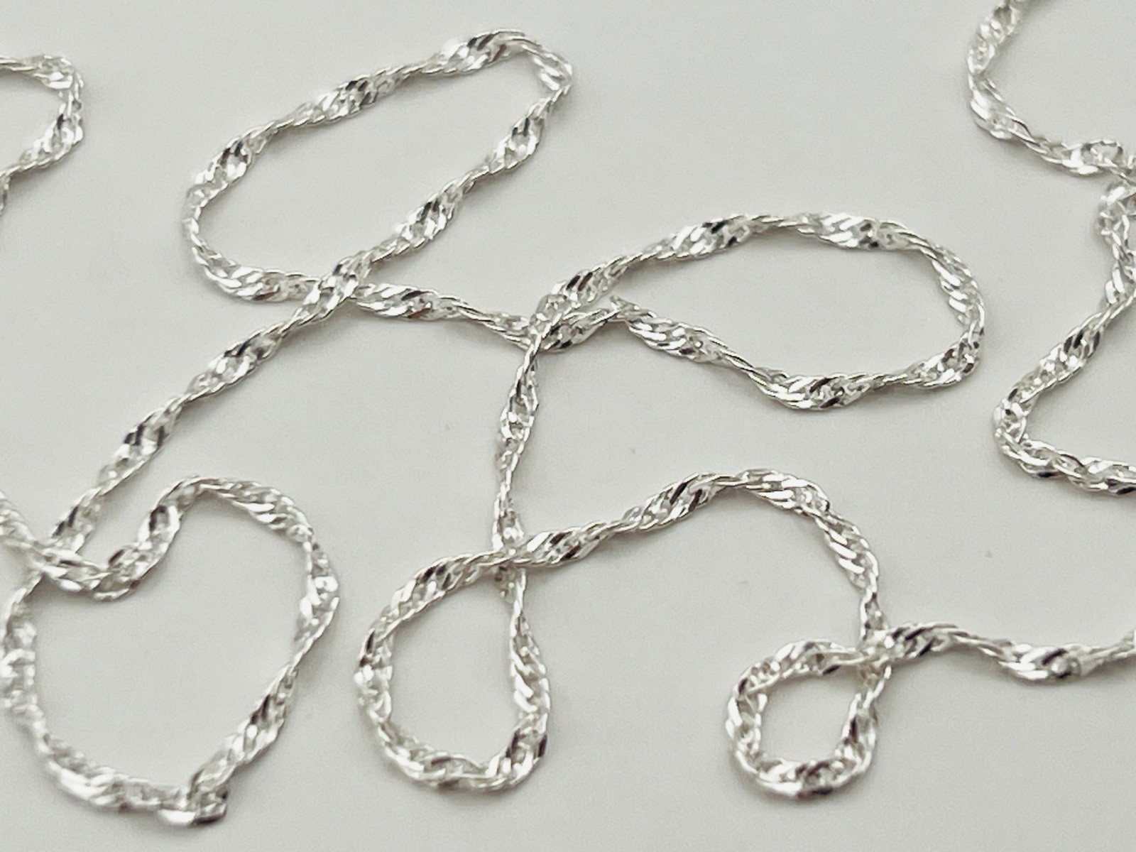 Sterling Silver 1mm Singapore Link Chain Necklace 16 Inches