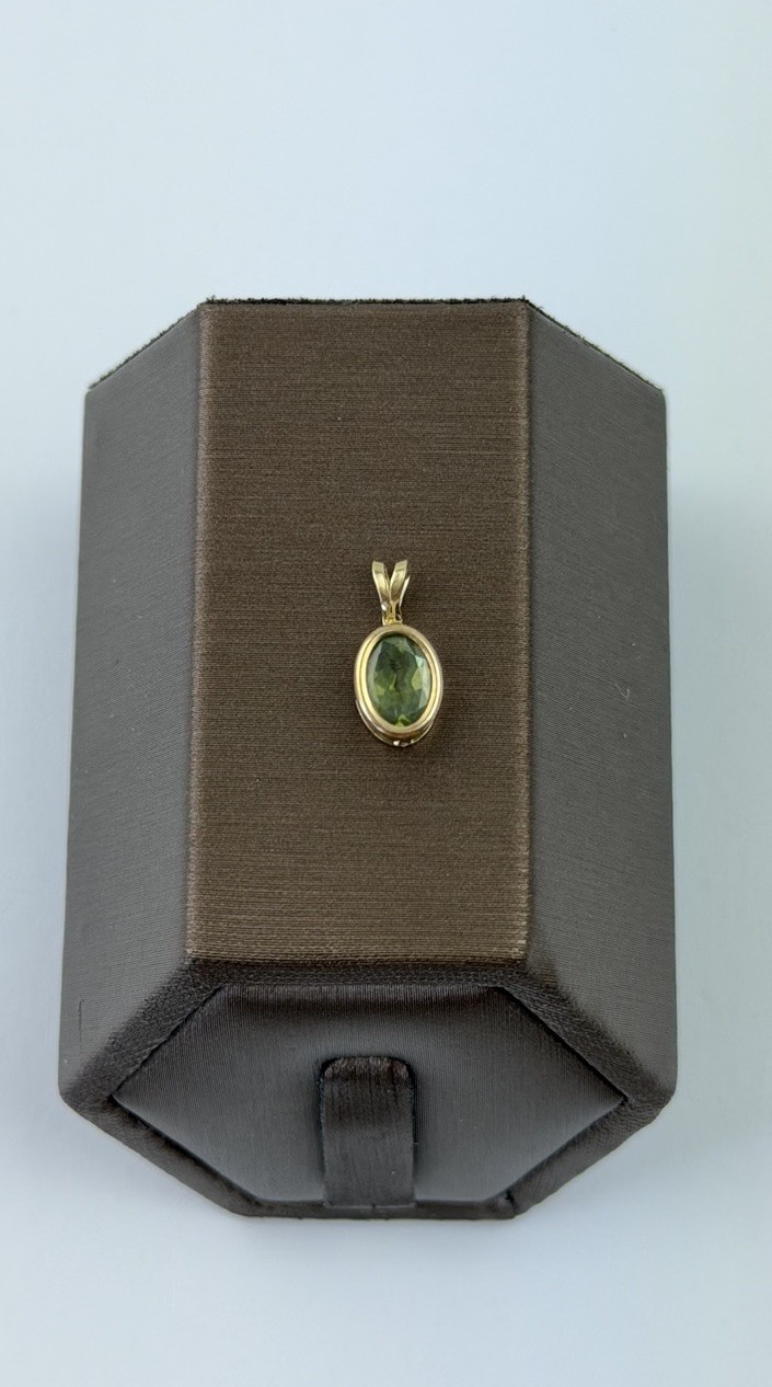 Peridot 9ct Gold Pendant Charm , Vintage And Hallmarked