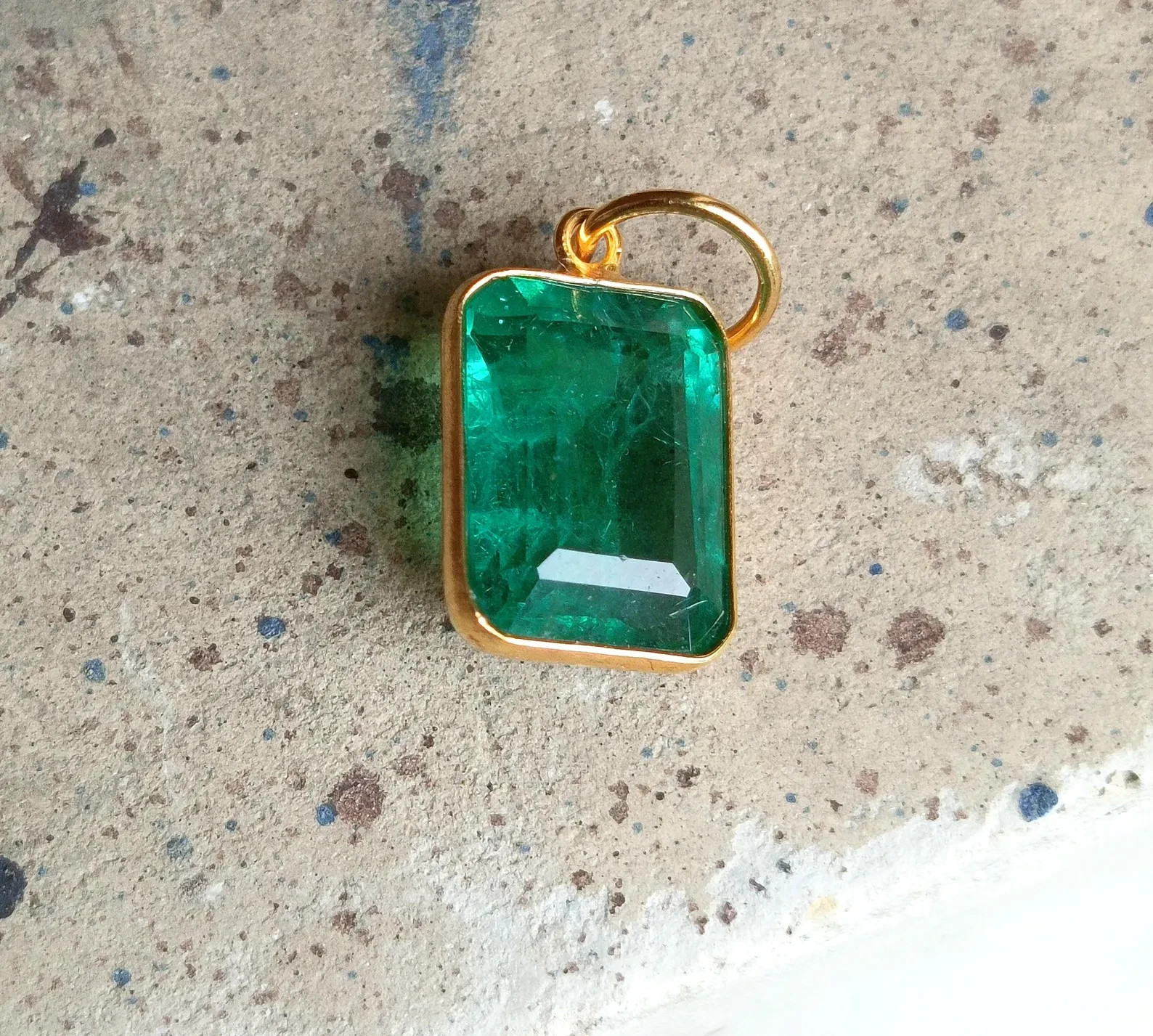 Emerald Gold Charm Pendant – 18k Solid Gold Handmade Necklace Gemstone Pendant