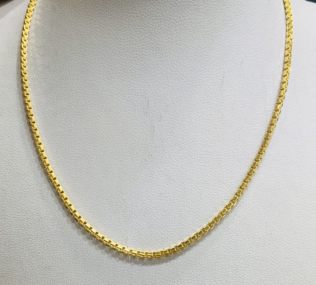 24k Solid Yellow Gold Box Link Chain Necklace 11.5Grams 15.65Inches (1.8mm)
