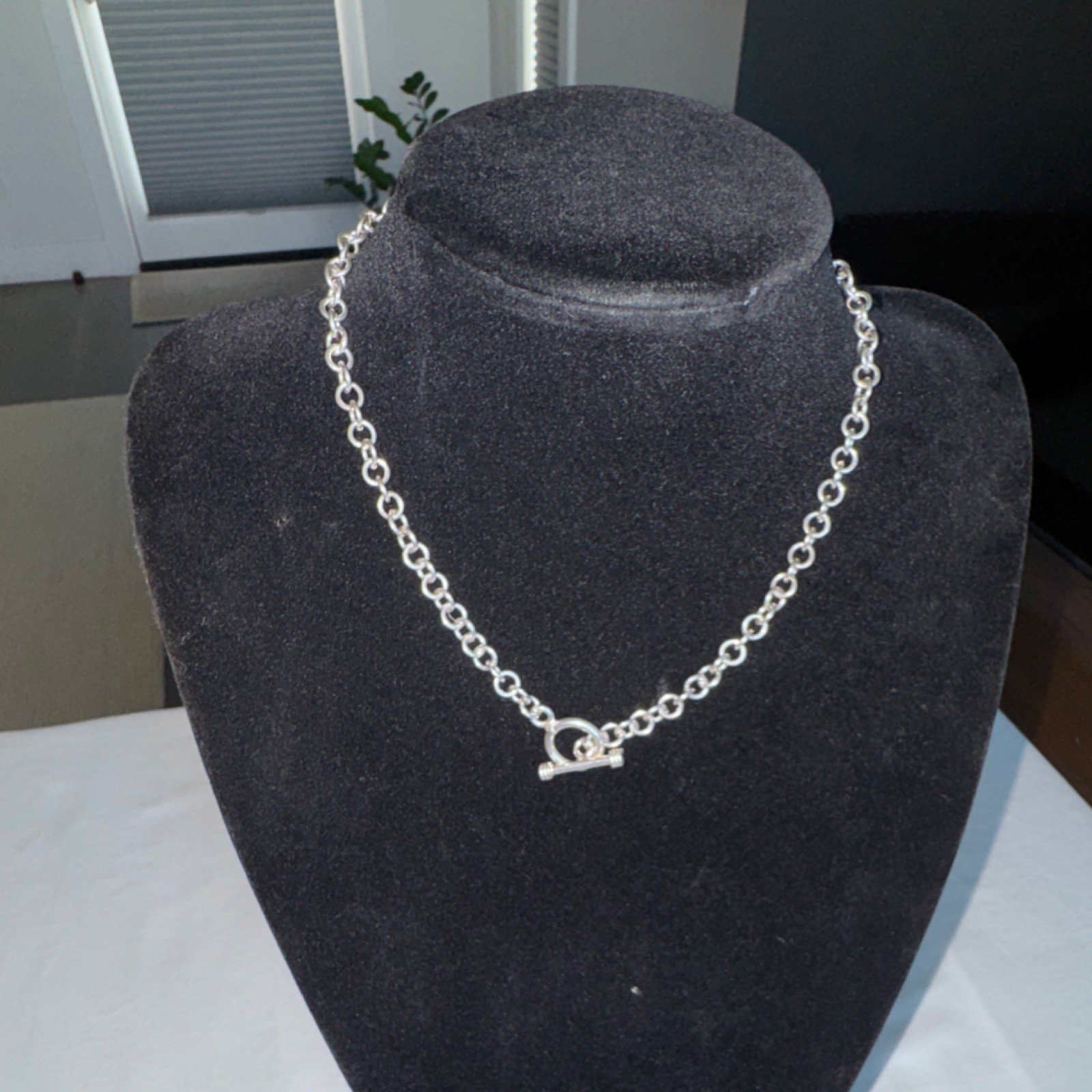 Sterling silver 925round link chain necklace with toggle clasp stylish