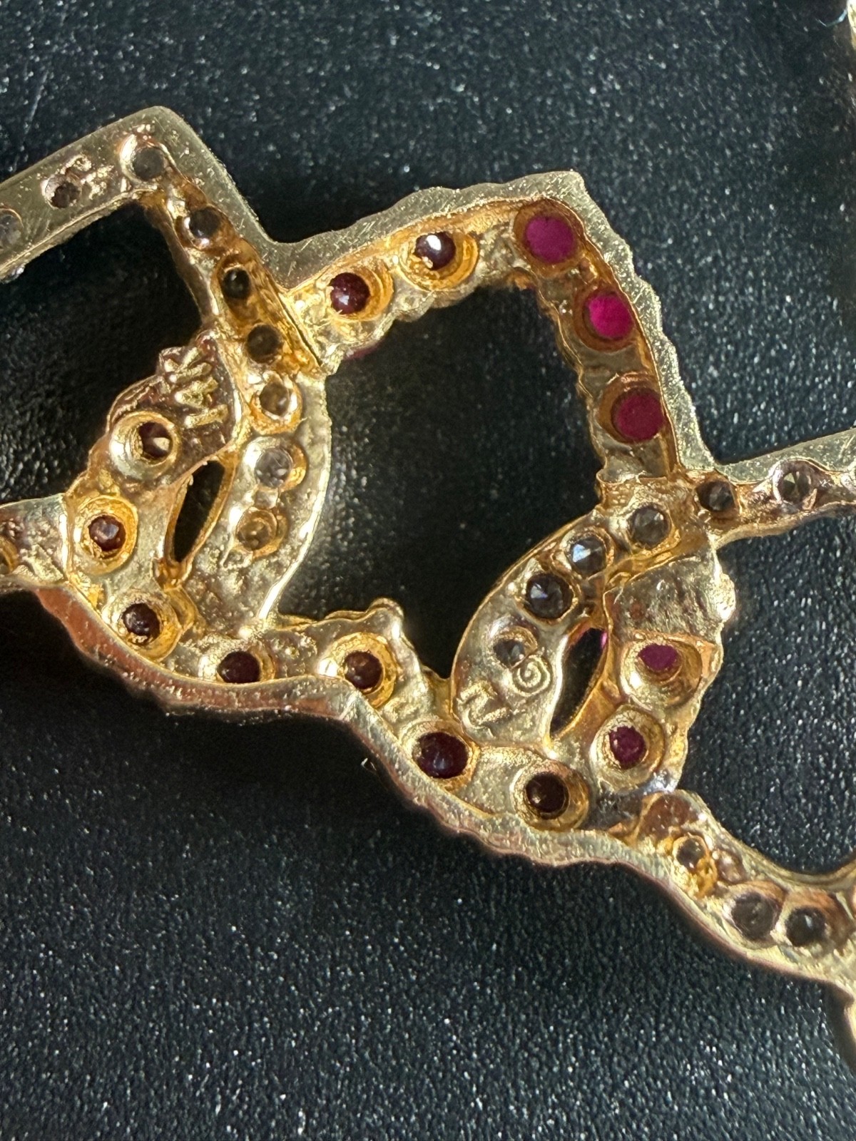 Vintage 14K Solid Gold Interlocking Triple Hearts Necklace Rubies Diamonds 17″