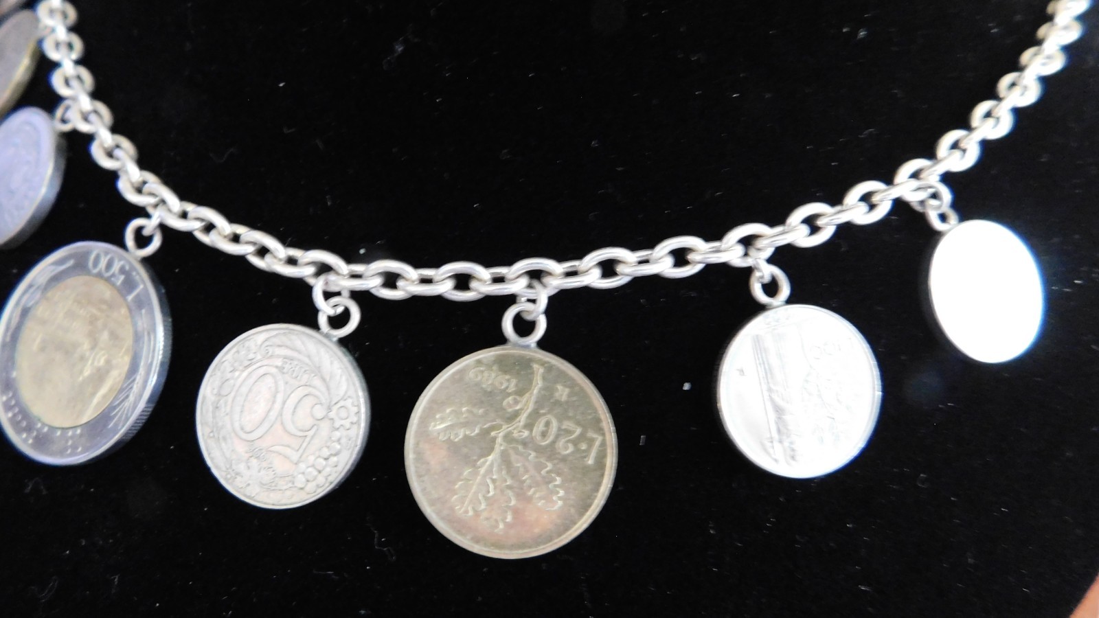 19 inch Sterling Silver Chain with 9 Italian Cons Italy Milor