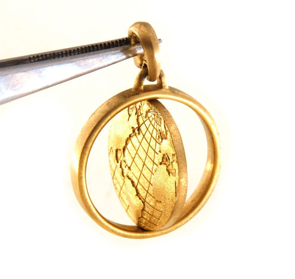 David Yurman Earth and Moon Duality Amulet Unisex Pendant 18kt Yellow Gold 1.25″