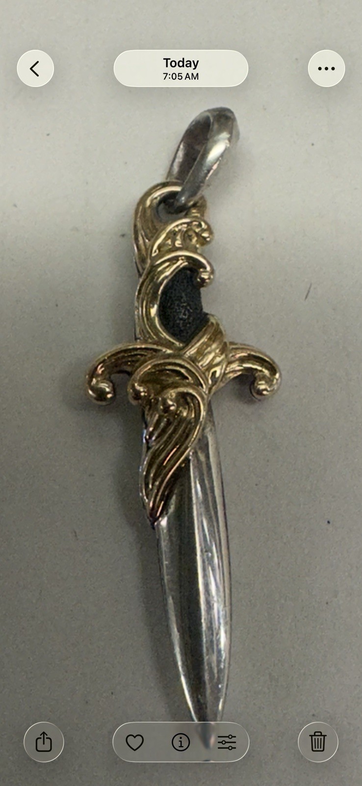 David Yurman Waves 18k Dagger Amulet 44mm