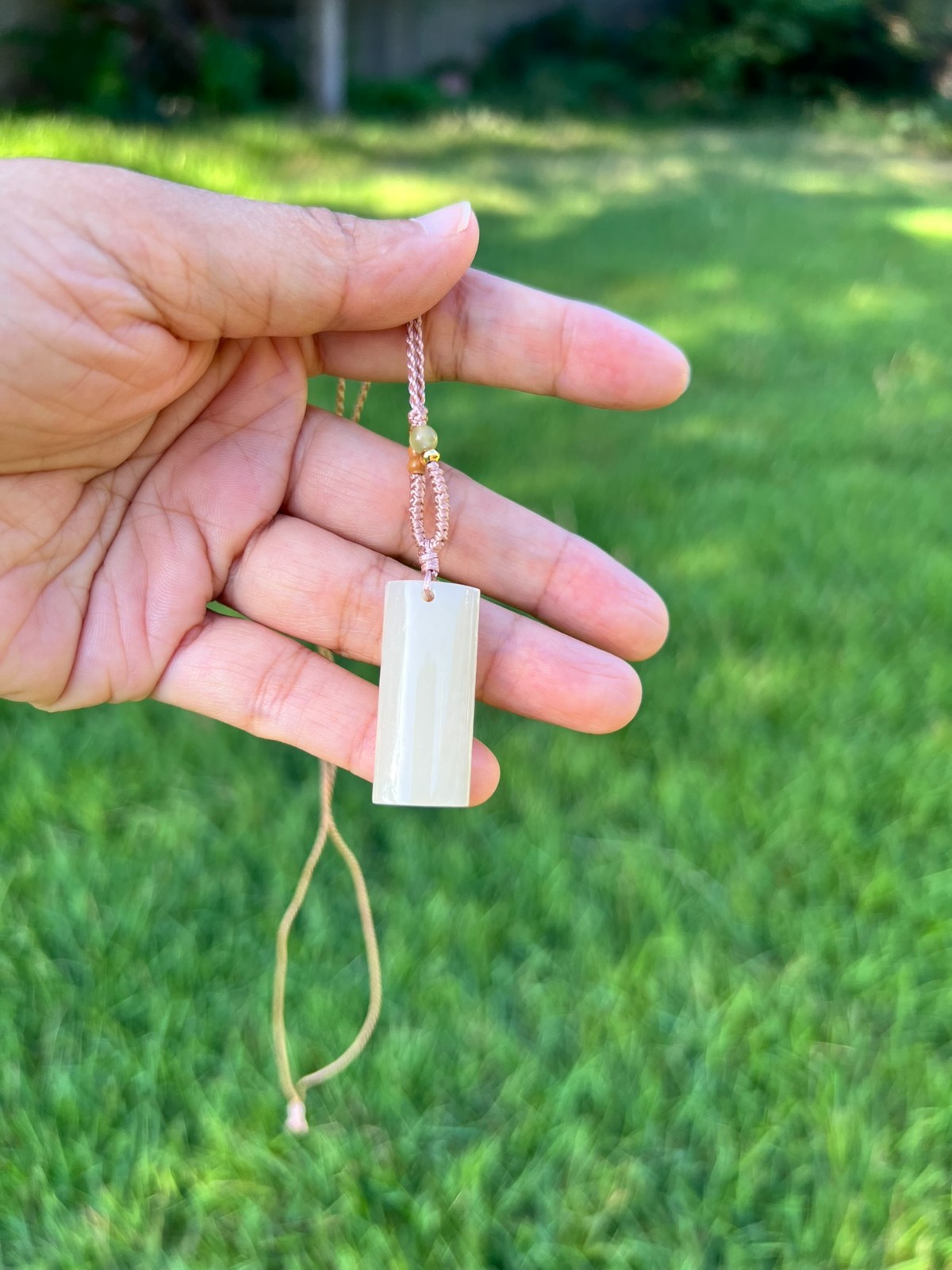 Beautiful Light Green 100% Natural Nephrite Pendant H142 1