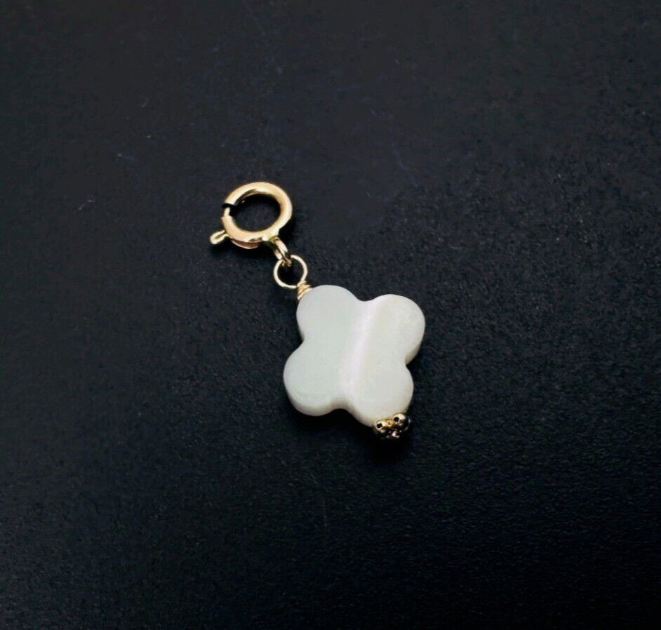 14K Solid Yellow Gold Mother of Pearl Clover Small Charm Pendant w/Spring Clasp