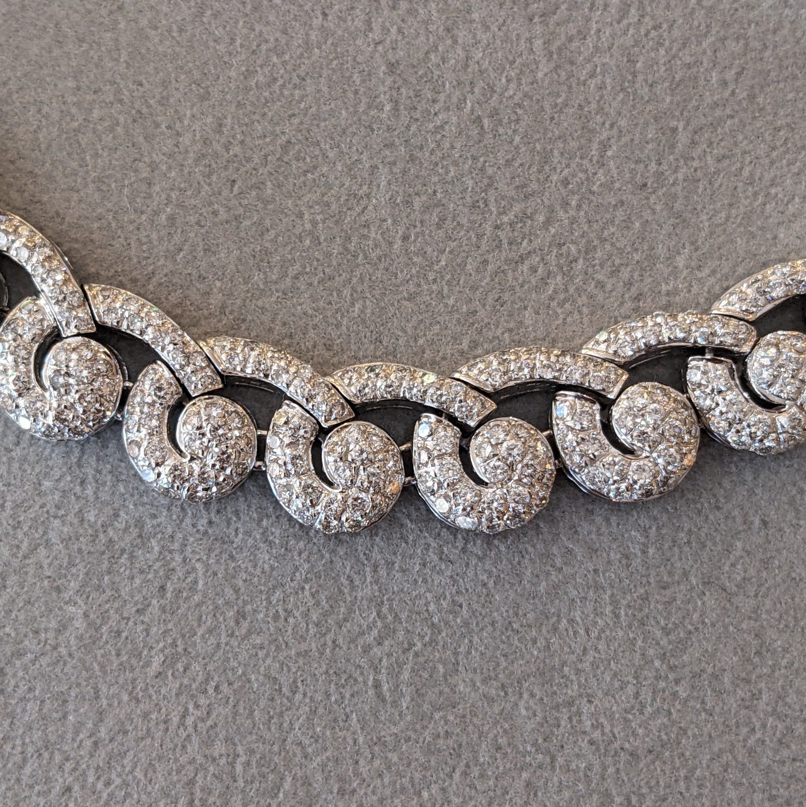 Pave Diamond Scroll Link Choker Necklace in 18k White Gold- HM2800SE
