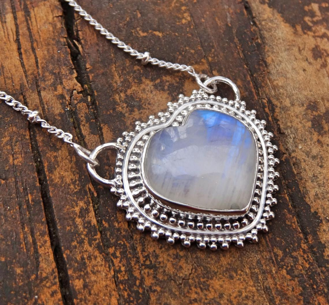 Heart Shape Rainbow Moonstone Gemstone 925 Sterling Silver Handmade Pendant w-4