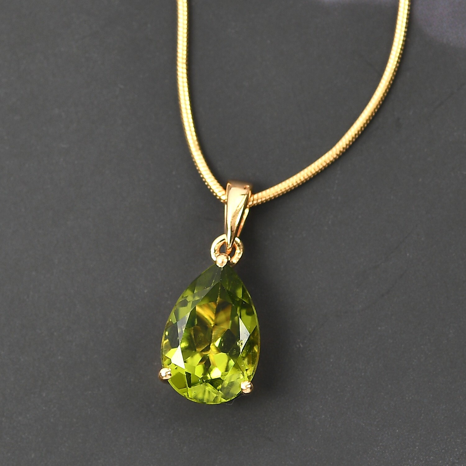 18K Gold Peridot Teardrop Pendant Necklace 925 Sterling Silver August Birthstone