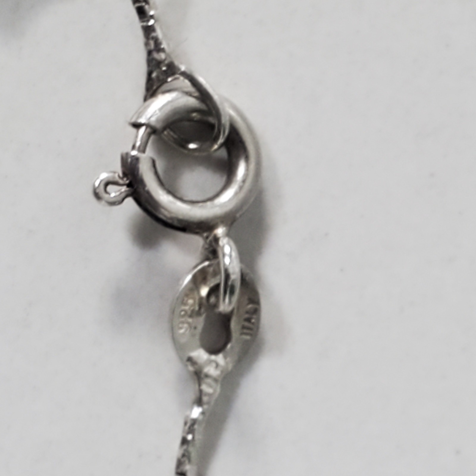 Vintage Silpada Sterling Silver Round Etched Dragon Locket with 32in Box Chain