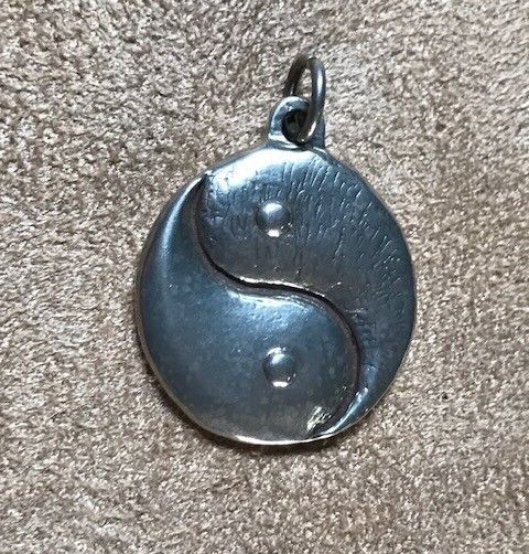 Yin Yang pendant 925 symbol balance between two opposites male & female by JKL