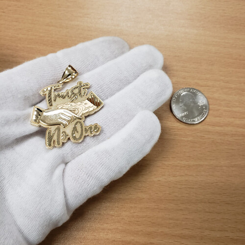 Gold TRUST NO ONE Hip-Hop Pendant