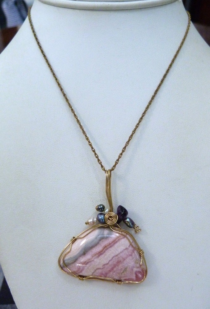12K GOLD FILLED 25 1/4″ LONG CHAIN NECKLACE RHODOCHROSITE GEMSTONE PEARL PENDANT