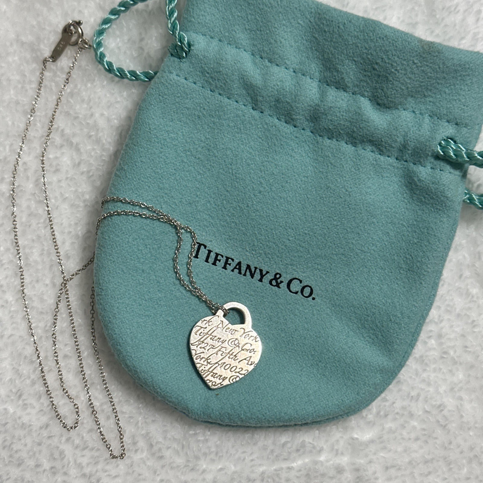 Tiffany & Co Silver Large 1″ NY Address Notes Heart Pendant 8” Necklace in Pouch