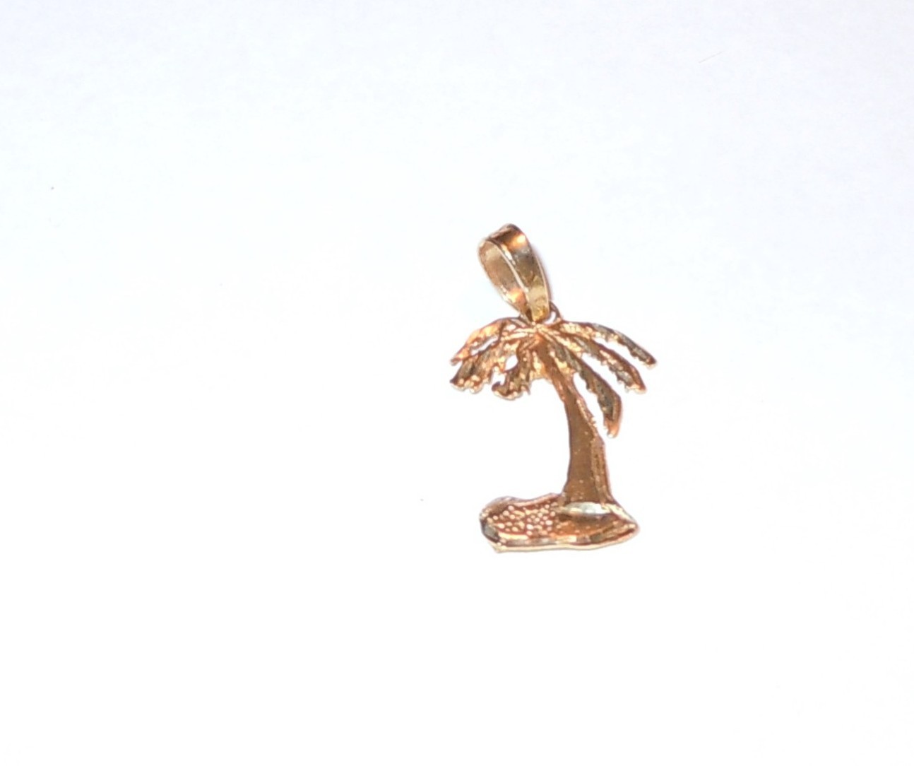 14K YELLOW GOLD PALM TREE CHARM / PENDANT .7g