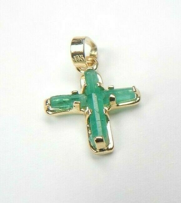 Colombian Emerald Cross Pendant 18K Yellow Gold Jewelry Muzo Mines