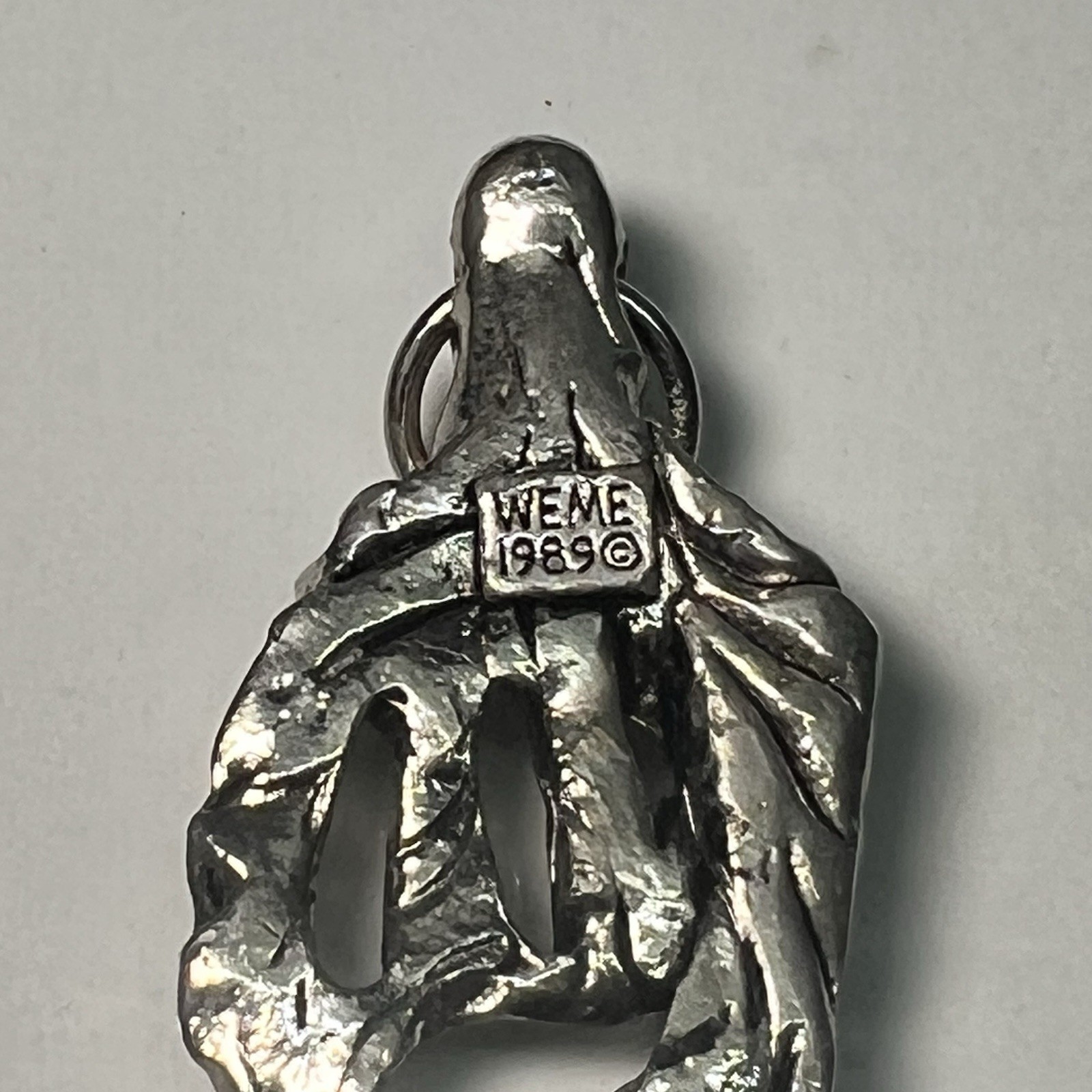 Weme signed 1989 pendant 3″ Silvertone leaf? (no necklace) 1980’s VTG metal