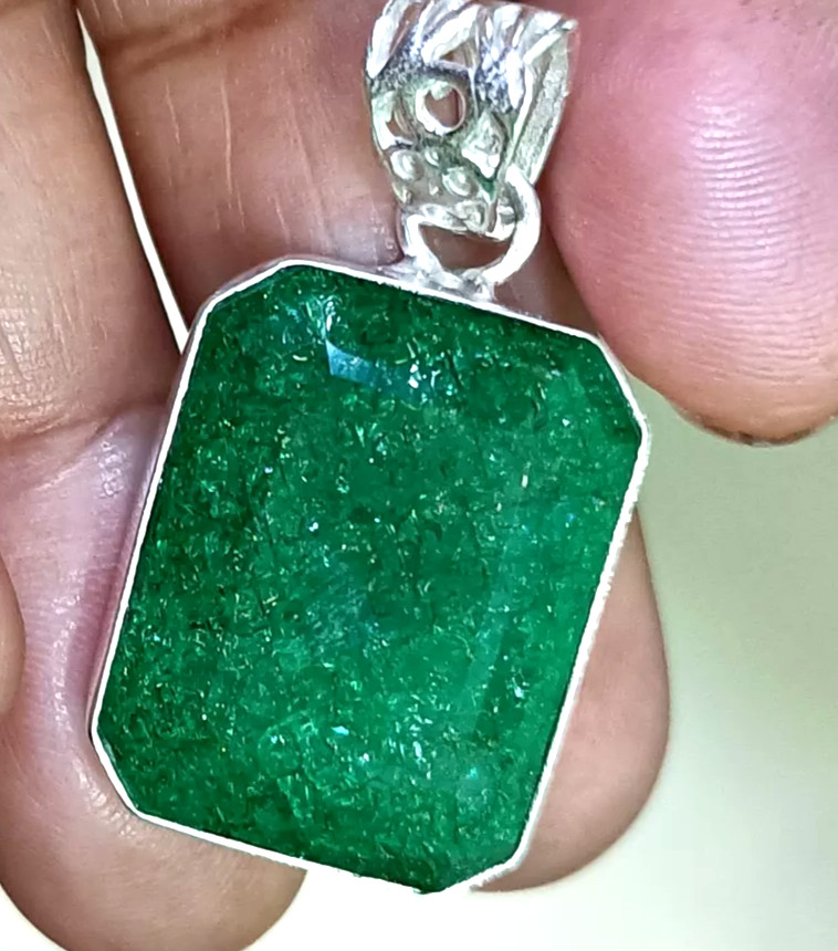 Natural Certified 75 Ct Green Emerald Loose Gemstone 925 Solid Silver Pendant