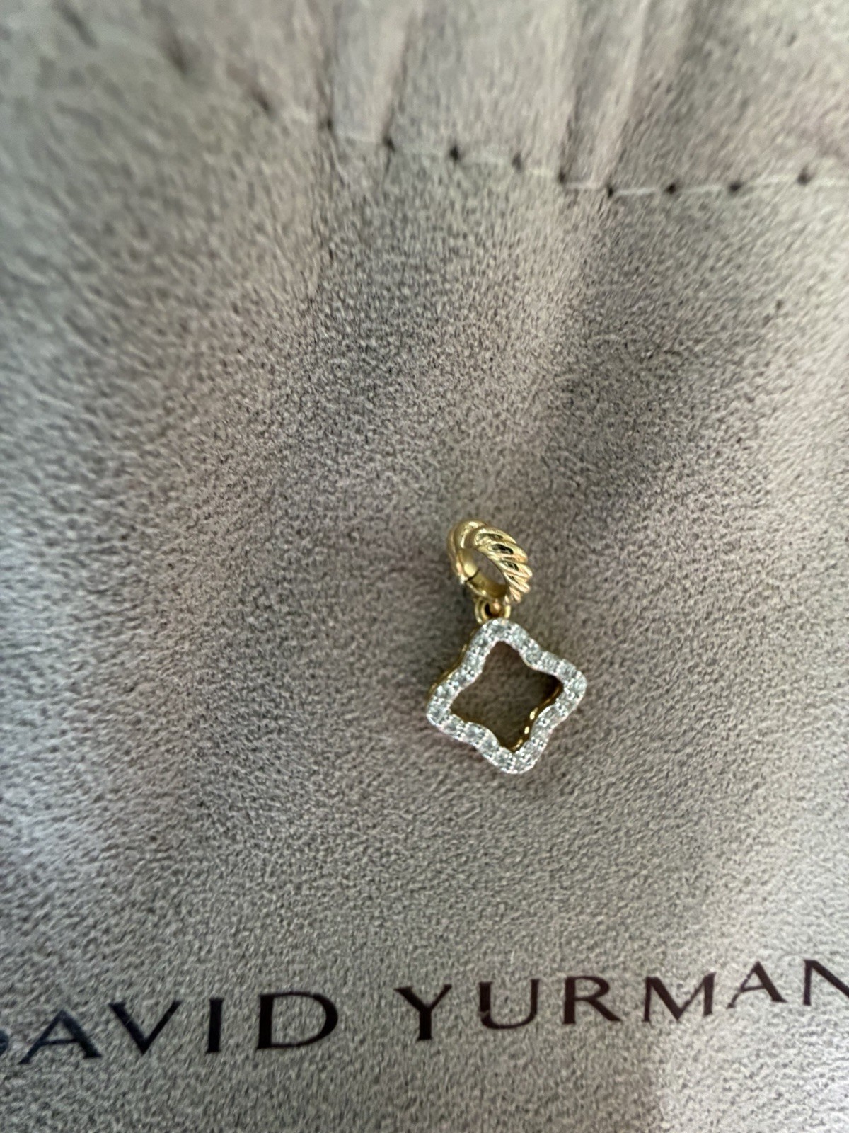 David Yurman QUATREFOIL AMULET 18K Yellow Gold with Diamonds, 11mm Pristine