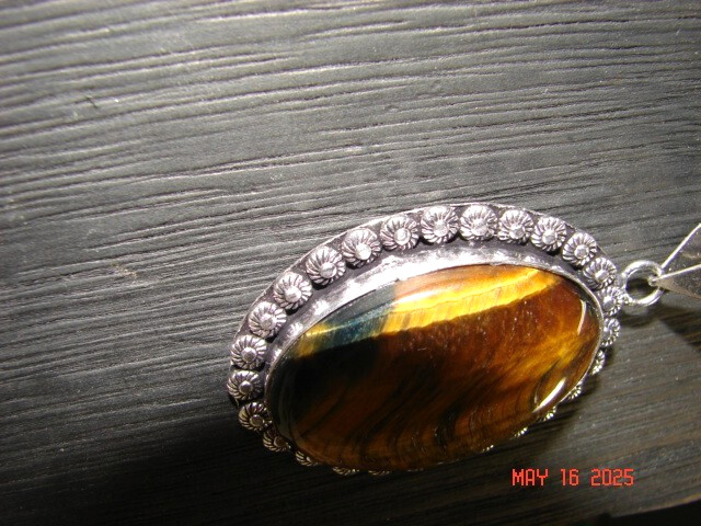 German Silver Tiger’s Eye Cabochon Necklace