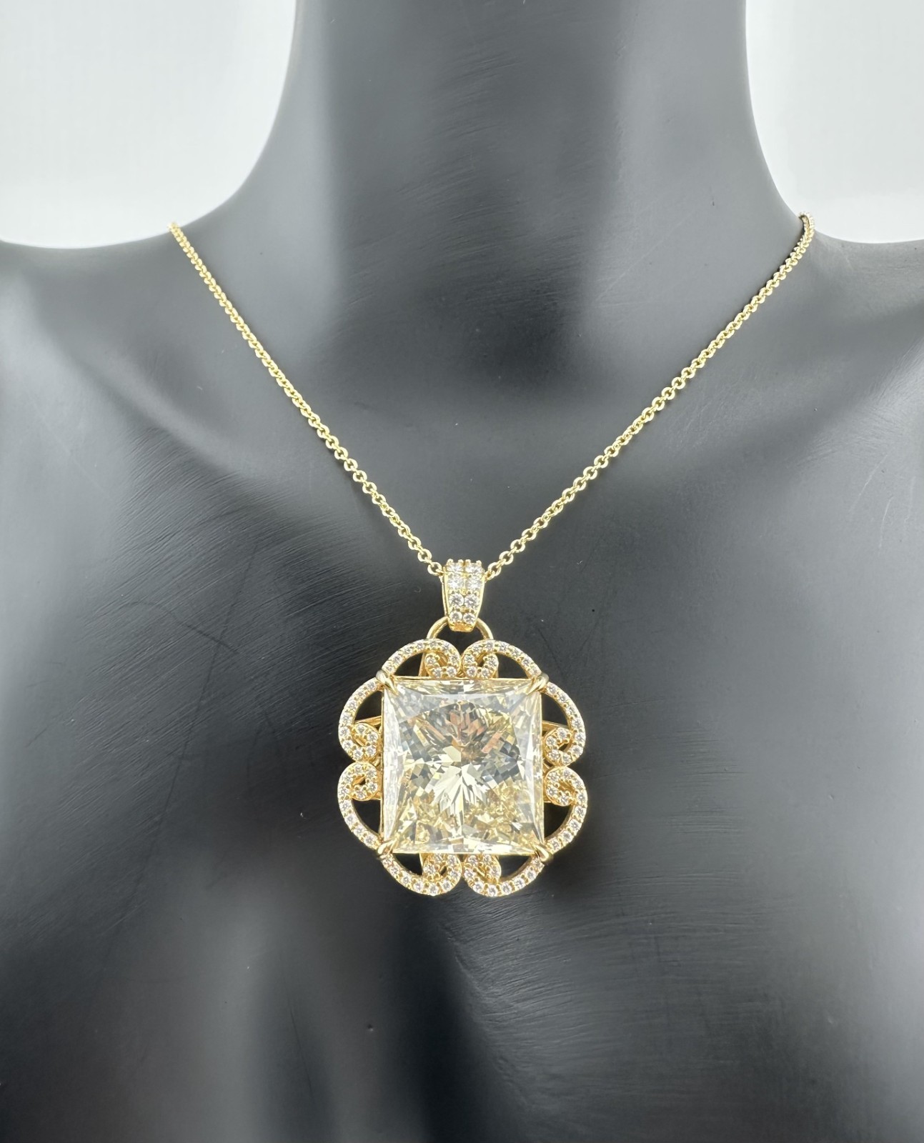 14k Gold GIA 17.87ct Natural Light Orangy Yellow Diamond Pendant Necklace