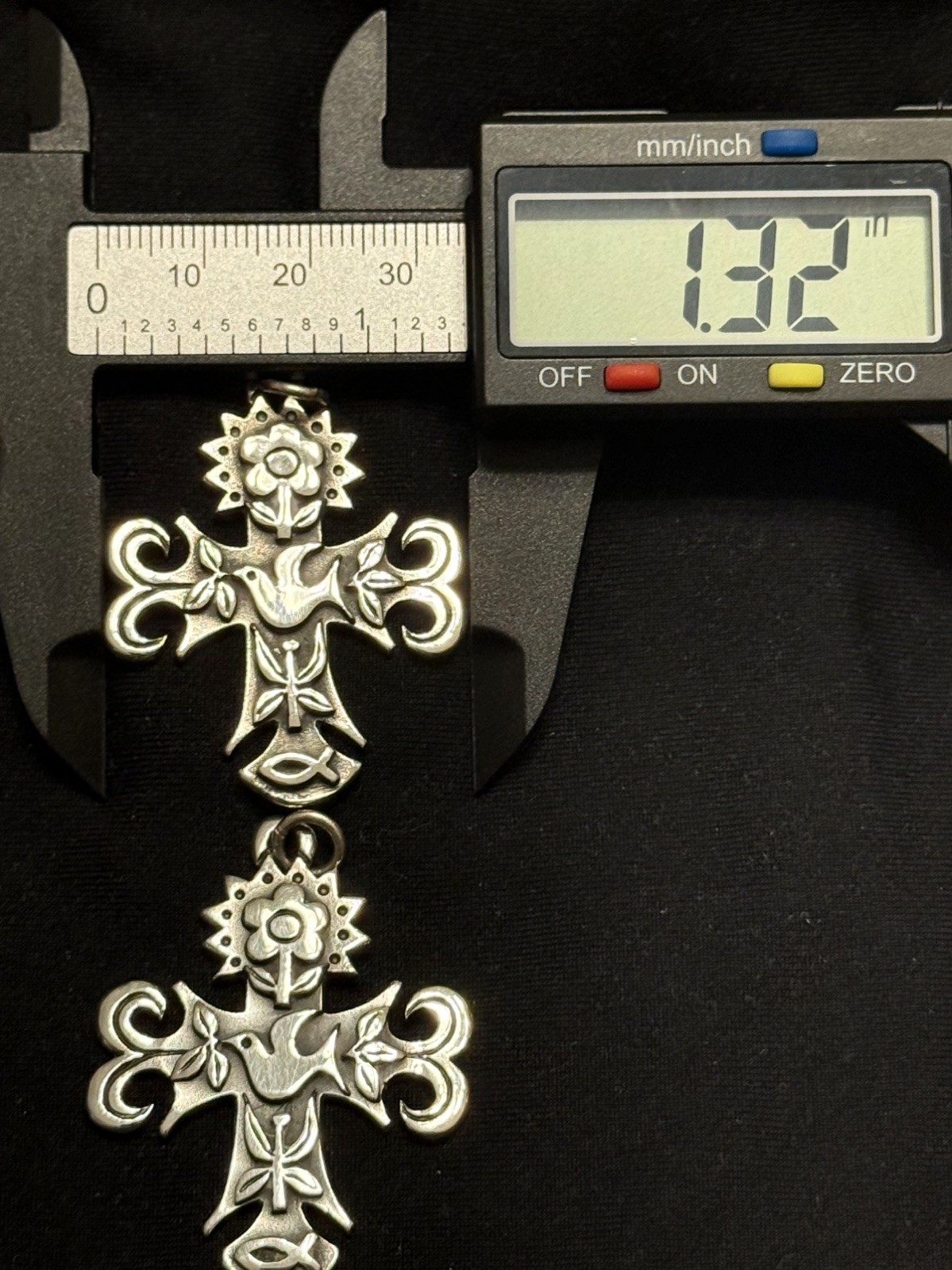 James Avery La Primavera Cross 925 Sterling retired design 1.75 in x 1.32 in