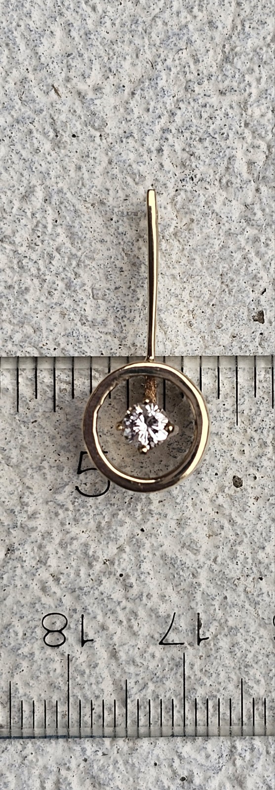 Vintage 0.20 ct round brilliant cut diamond pendant, charm 14k yellow gold 1.9 g