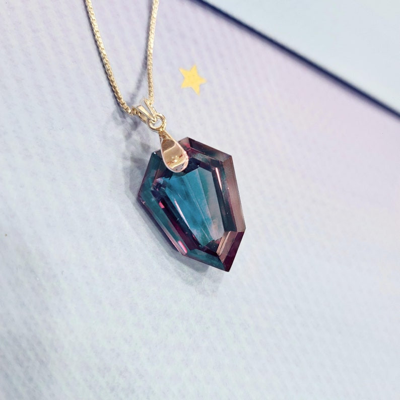 Natural 40 CT Color Change Alexandrite GIE Certified Gemstone Pendant 925 Silver
